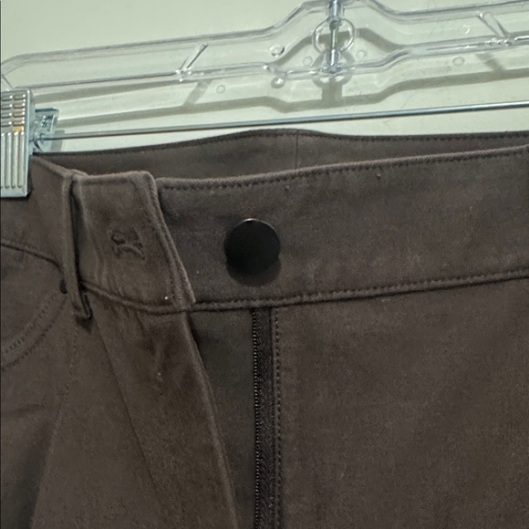 LULULEMON Like New Citysleek mid-rise barrel leg pants light utilitech espresso - Picture 4 of 10